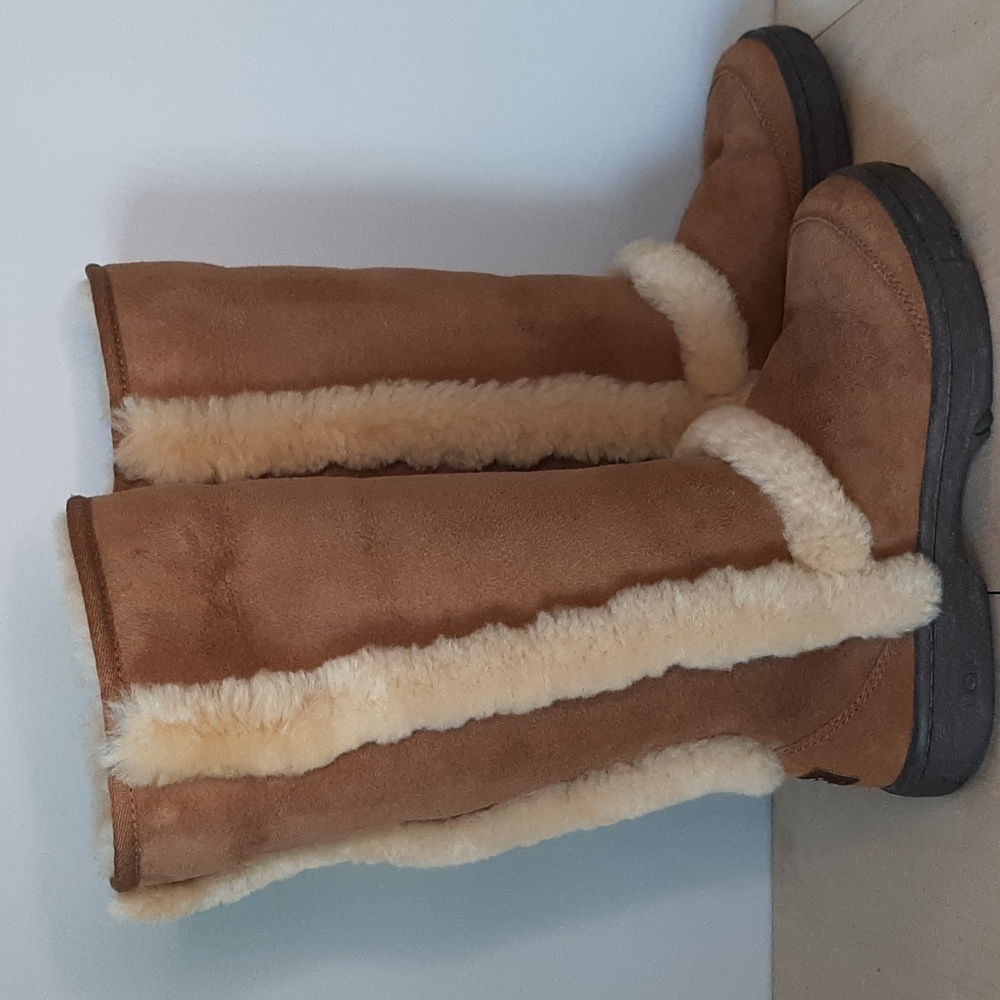 Ugg Sunburst Cuffable Tall Sheepskin Boots Chestnut Size 8 Excellent Con…